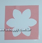 Flor vazada em papelão rosa
		  <br>Pacote com 20 unidades